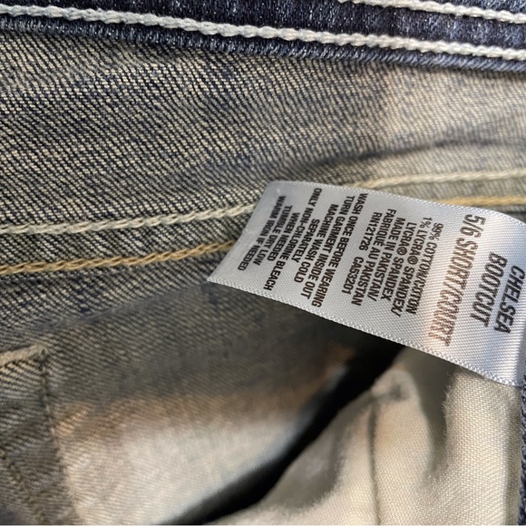 Women's Blue Jeans - Picture 9 of 9